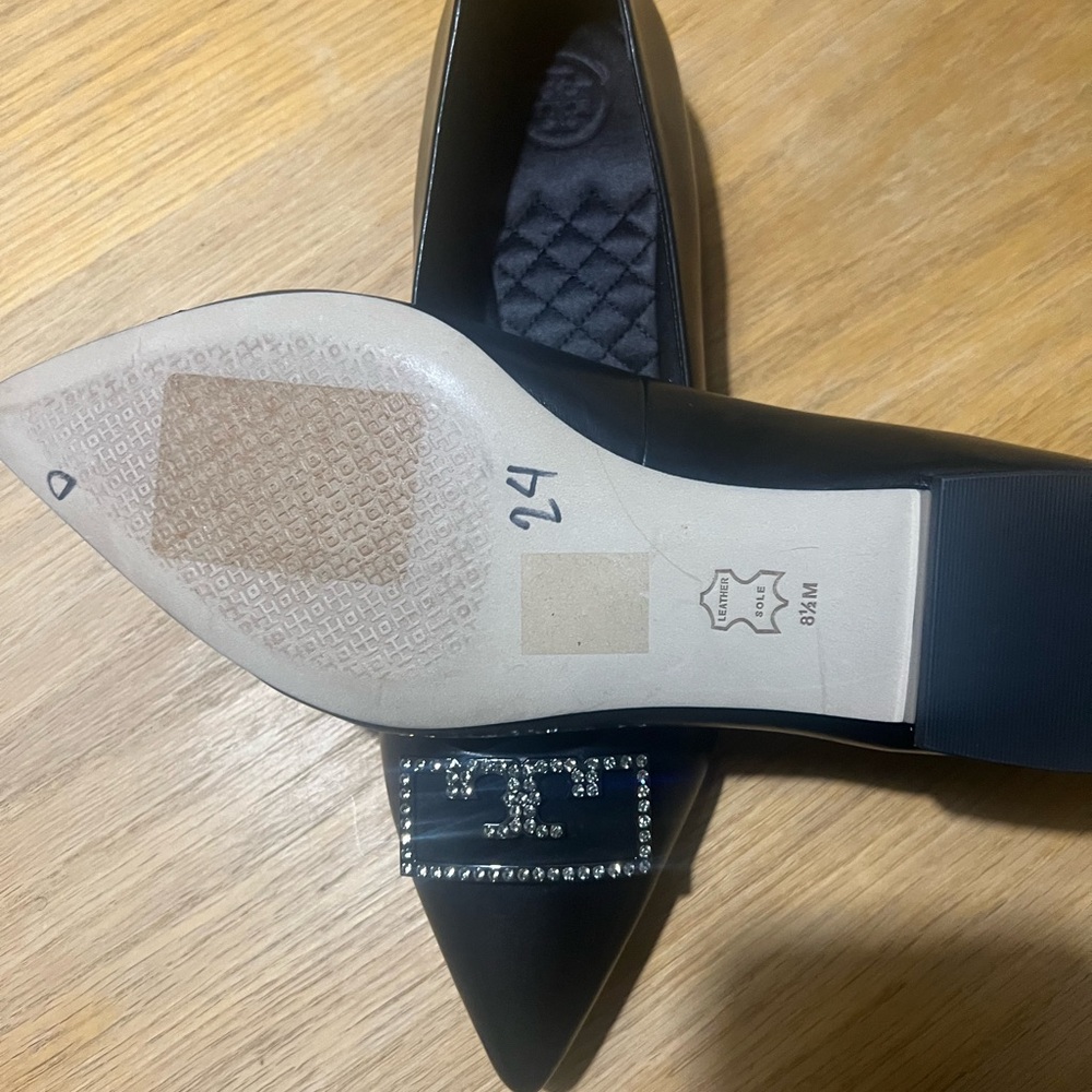 TORY BURCH GIGI 55MM EMBELLISHED
POINTY TOE PUMP BLACK size 8.5 women New - Picture 12 of 14